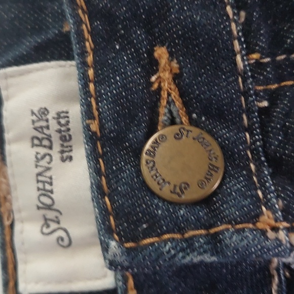 ST JOHN'S BAY - Picture 4 of 13